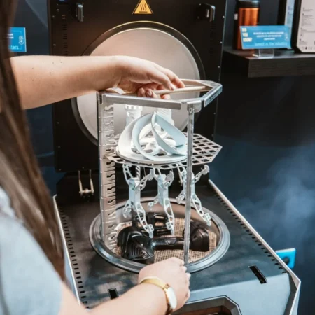 3D tisk šetří peníze firmám. Možná by mohl ušetřit i vám